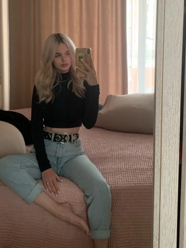 Алина - Индивидуалка СПб, размер груди 2, метро Черная речка